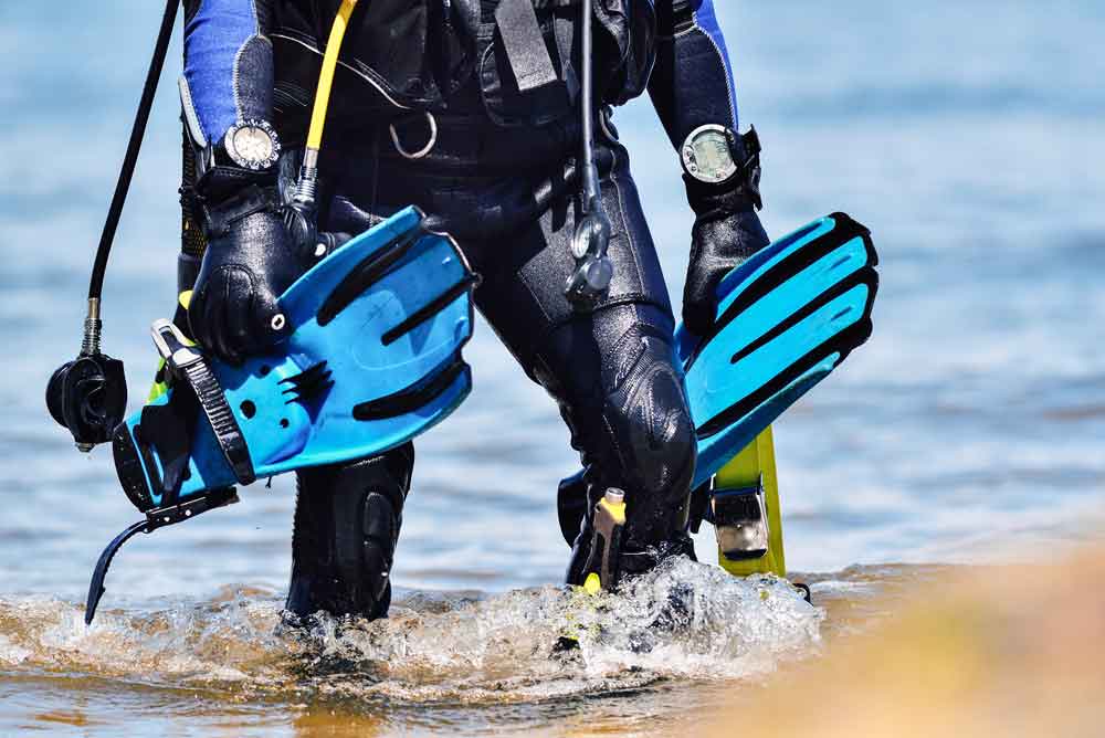 14734430_after-the-dive